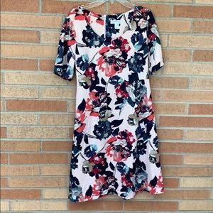 Motherhood beautiful dress w/ short slvs, size-L